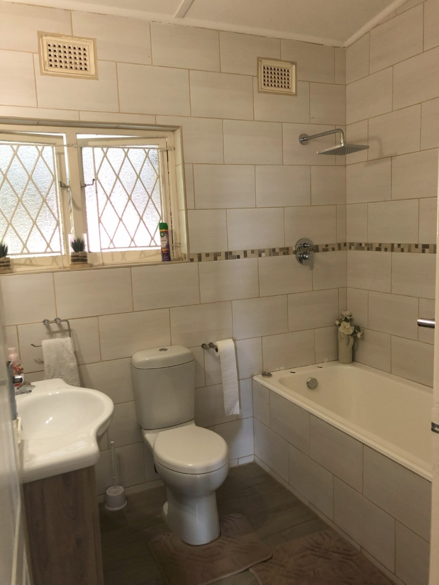 3 Bedroom Property for Sale in Sea Park KwaZulu-Natal