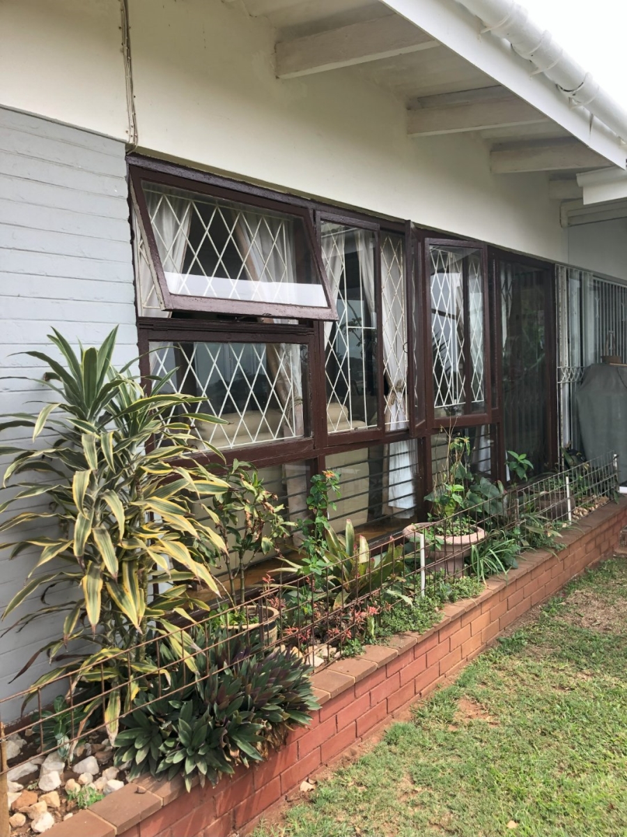 3 Bedroom Property for Sale in Sea Park KwaZulu-Natal