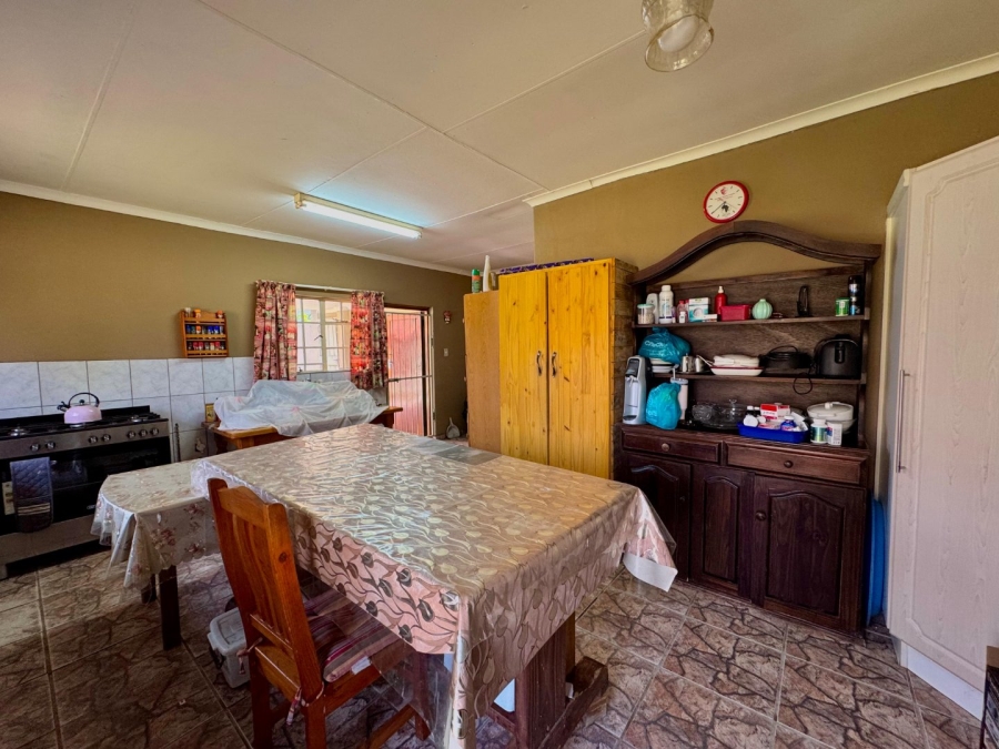 4 Bedroom Property for Sale in Schuinshoogte KwaZulu-Natal