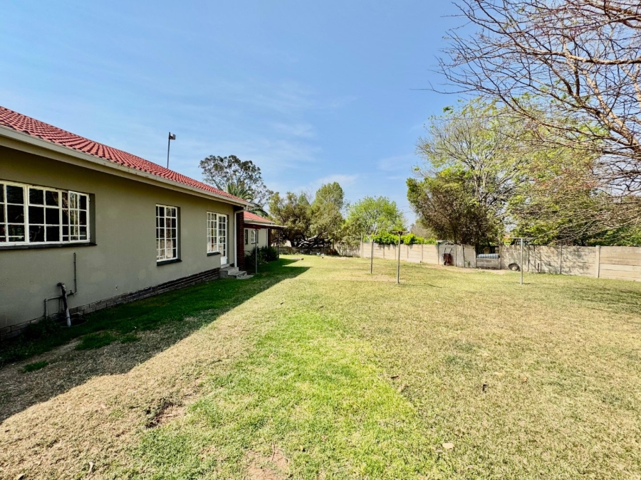 4 Bedroom Property for Sale in Schuinshoogte KwaZulu-Natal