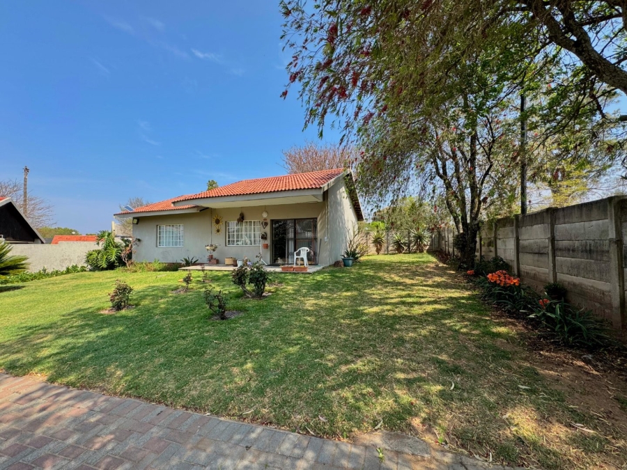 4 Bedroom Property for Sale in Schuinshoogte KwaZulu-Natal