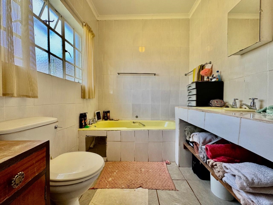 4 Bedroom Property for Sale in Schuinshoogte KwaZulu-Natal