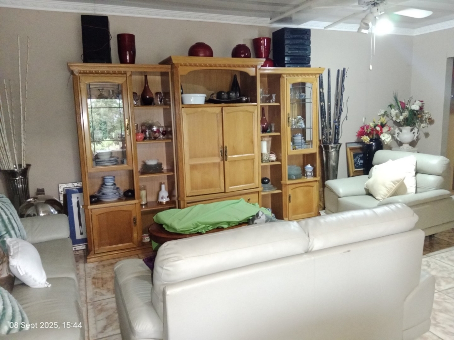 5 Bedroom Property for Sale in Blackridge KwaZulu-Natal
