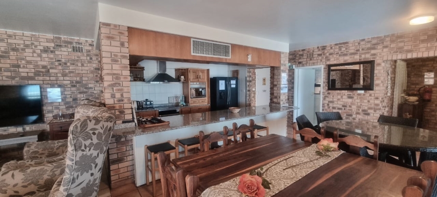 5 Bedroom Property for Sale in Beacon Rocks KwaZulu-Natal