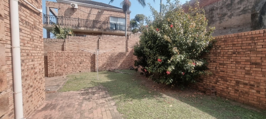 5 Bedroom Property for Sale in Beacon Rocks KwaZulu-Natal