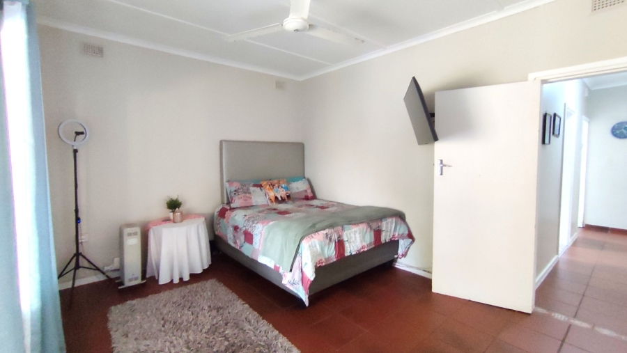 3 Bedroom Property for Sale in Oslo Beach KwaZulu-Natal