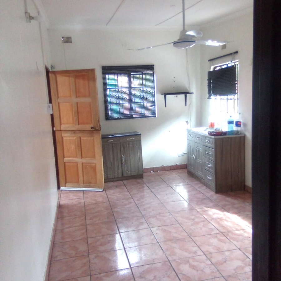 To Let 1 Bedroom Property for Rent in Chasedene KwaZulu-Natal