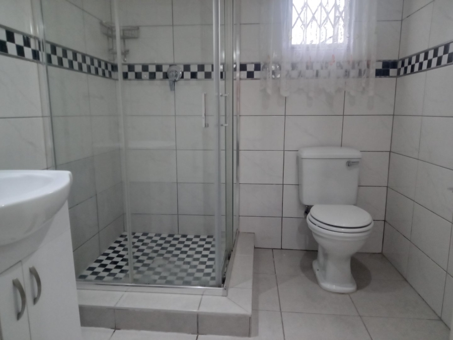 To Let 1 Bedroom Property for Rent in Chasedene KwaZulu-Natal