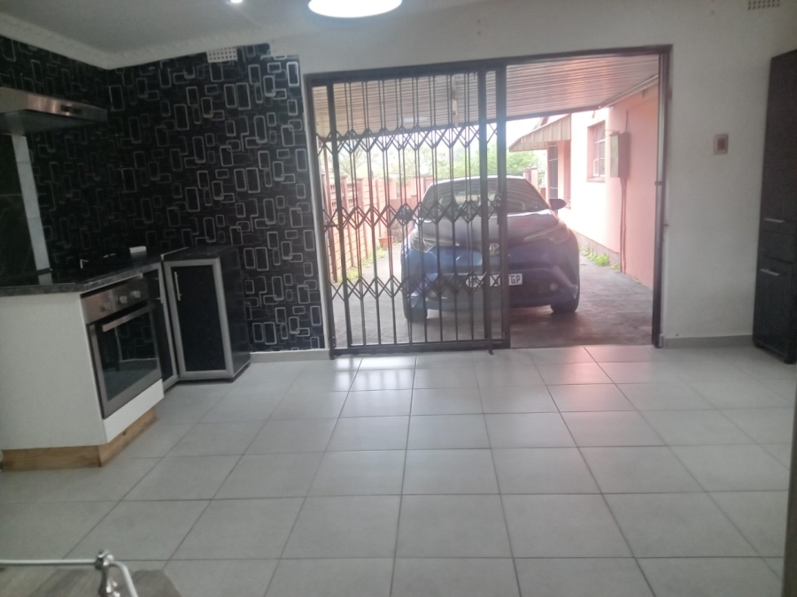 To Let 1 Bedroom Property for Rent in Chasedene KwaZulu-Natal