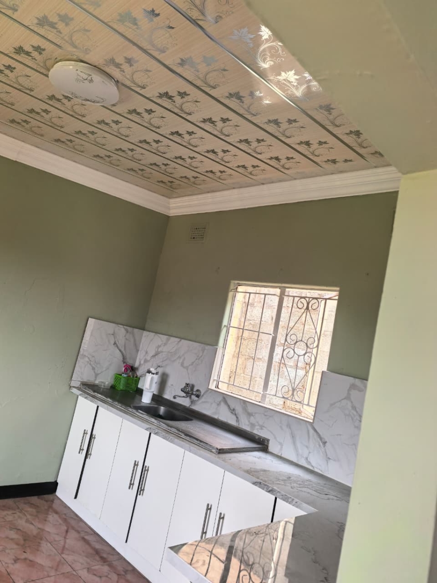 To Let 1 Bedroom Property for Rent in Raisethorpe KwaZulu-Natal