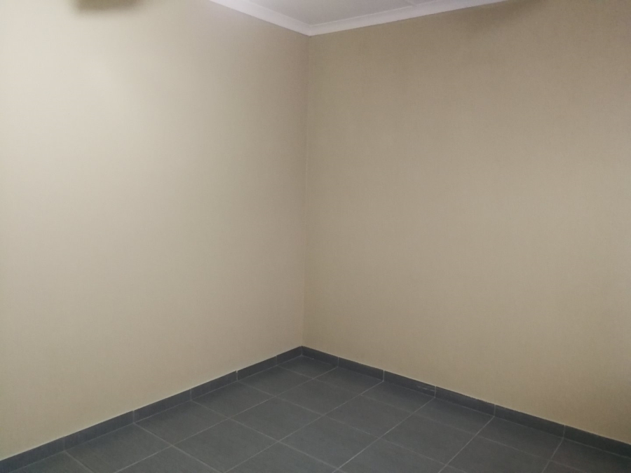 To Let 3 Bedroom Property for Rent in Erasmus Dam KwaZulu-Natal