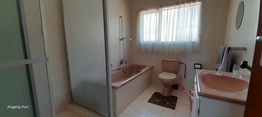 3 Bedroom Property for Sale in Hibberdene KwaZulu-Natal
