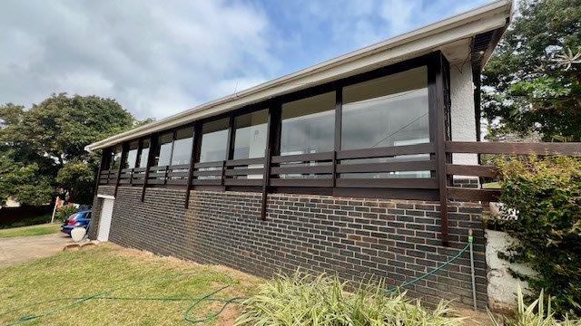 3 Bedroom Property for Sale in St Michaels On Sea KwaZulu-Natal