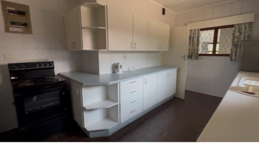 3 Bedroom Property for Sale in St Michaels On Sea KwaZulu-Natal