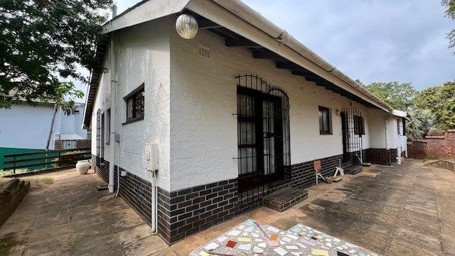 3 Bedroom Property for Sale in St Michaels On Sea KwaZulu-Natal
