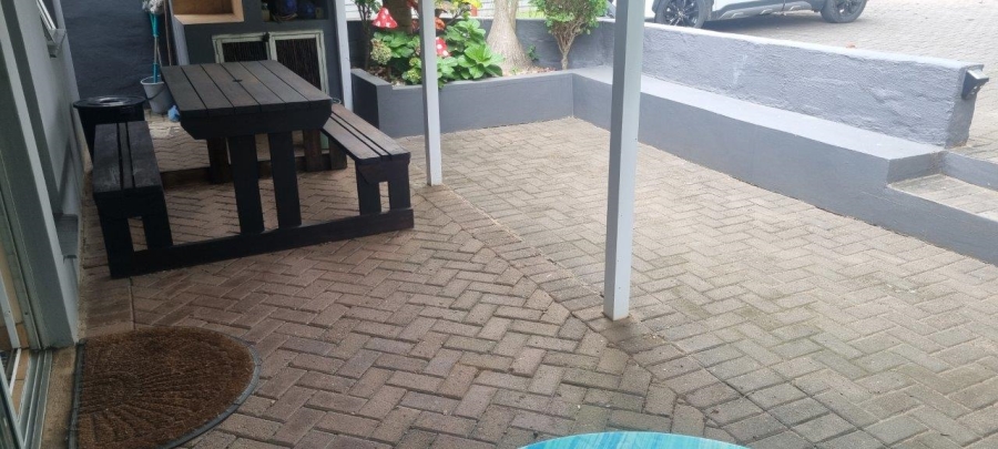 2 Bedroom Property for Sale in Hibberdene KwaZulu-Natal