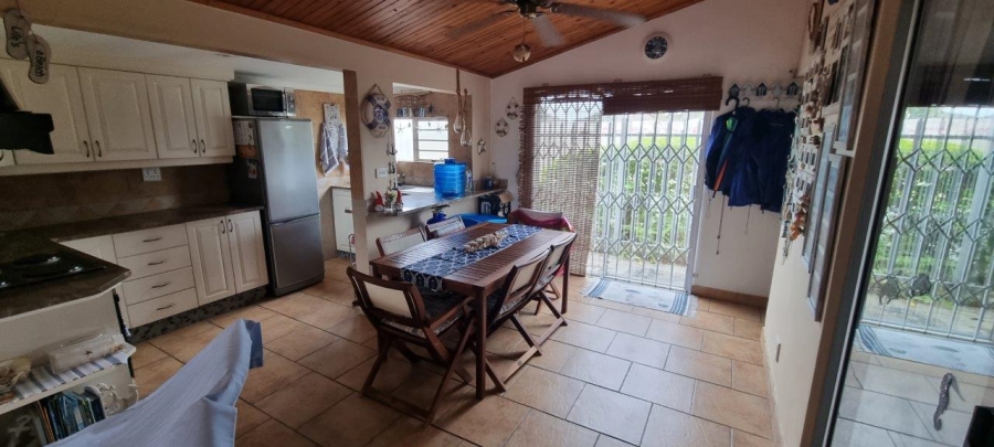 2 Bedroom Property for Sale in Hibberdene KwaZulu-Natal