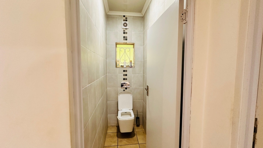 3 Bedroom Property for Sale in Prestbury KwaZulu-Natal
