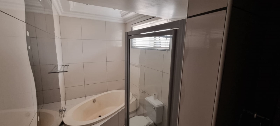 3 Bedroom Property for Sale in Margate KwaZulu-Natal