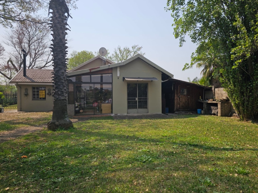 4 Bedroom Property for Sale in Pioneer Park KwaZulu-Natal