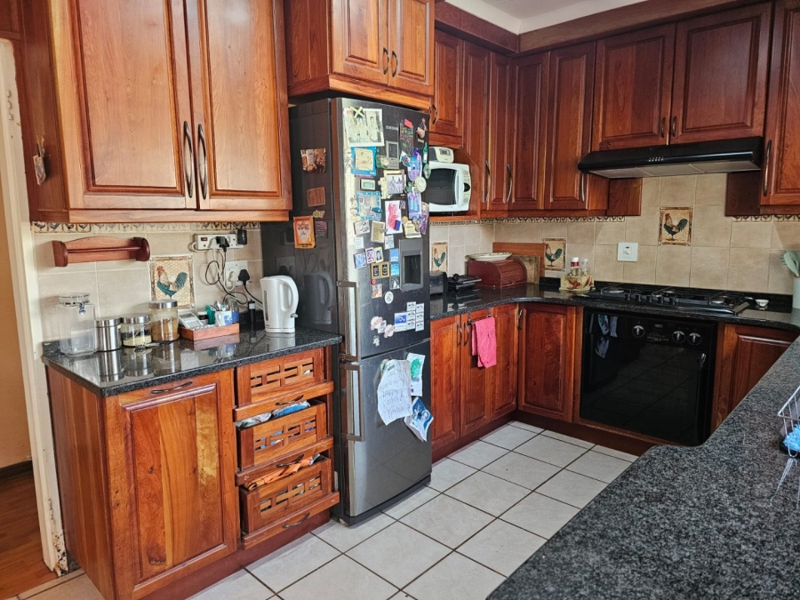 4 Bedroom Property for Sale in Pioneer Park KwaZulu-Natal