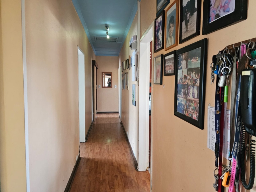 4 Bedroom Property for Sale in Pioneer Park KwaZulu-Natal