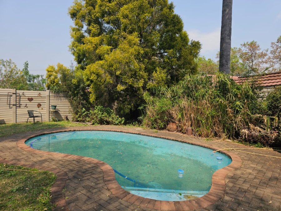 4 Bedroom Property for Sale in Pioneer Park KwaZulu-Natal