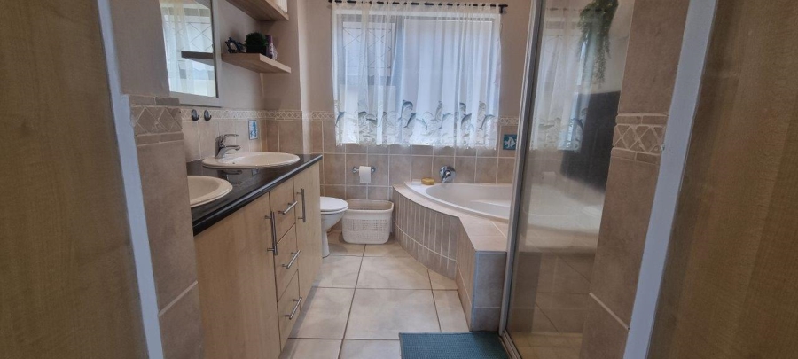 3 Bedroom Property for Sale in Mtwalume KwaZulu-Natal