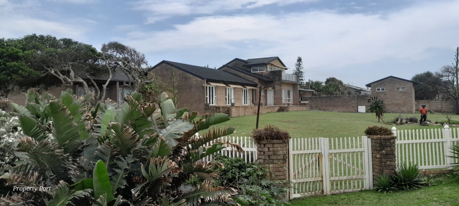 4 Bedroom Property for Sale in Oslo Beach KwaZulu-Natal