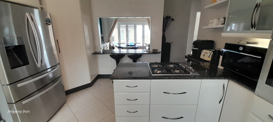 4 Bedroom Property for Sale in Oslo Beach KwaZulu-Natal