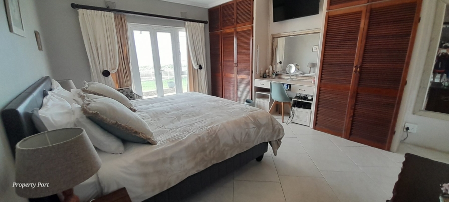 4 Bedroom Property for Sale in Oslo Beach KwaZulu-Natal