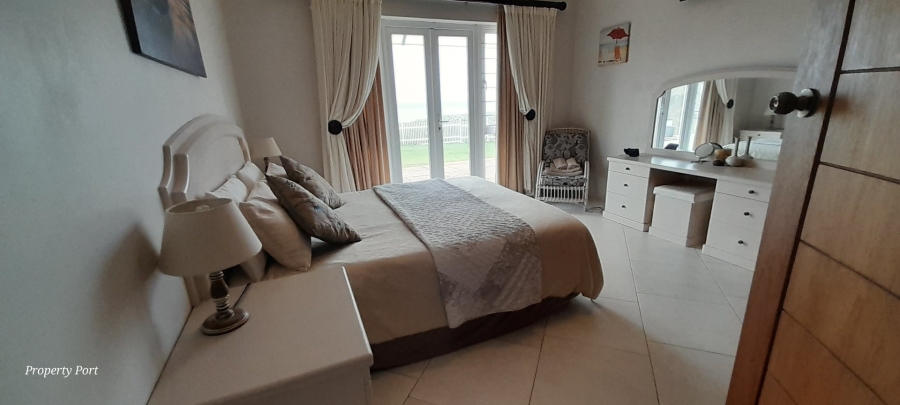 4 Bedroom Property for Sale in Oslo Beach KwaZulu-Natal