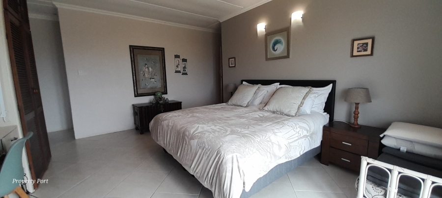 4 Bedroom Property for Sale in Oslo Beach KwaZulu-Natal