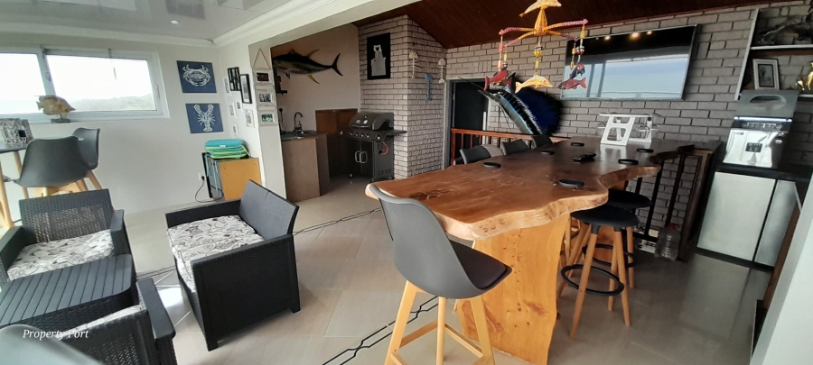 4 Bedroom Property for Sale in Oslo Beach KwaZulu-Natal