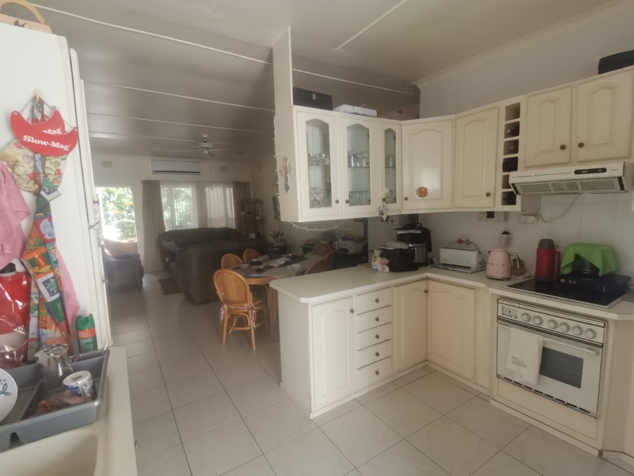 3 Bedroom Property for Sale in Uvongo KwaZulu-Natal