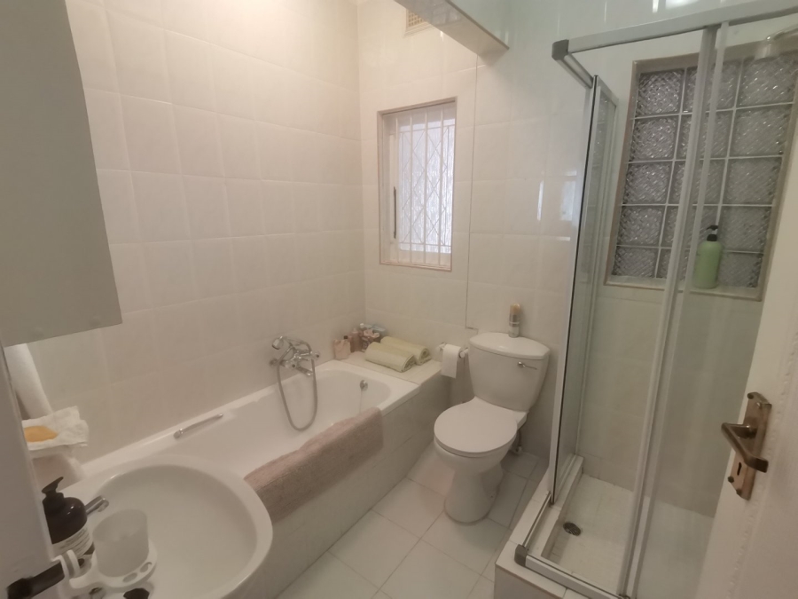 3 Bedroom Property for Sale in Uvongo KwaZulu-Natal