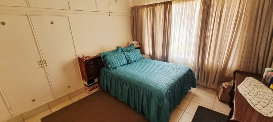  Bedroom Property for Sale in Lawrence Rocks KwaZulu-Natal