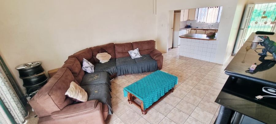 Bedroom Property for Sale in Lawrence Rocks KwaZulu-Natal