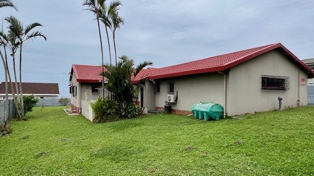 4 Bedroom Property for Sale in Uvongo KwaZulu-Natal