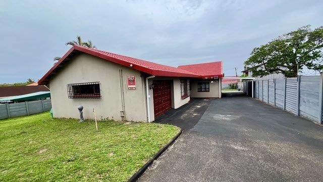 4 Bedroom Property for Sale in Uvongo KwaZulu-Natal