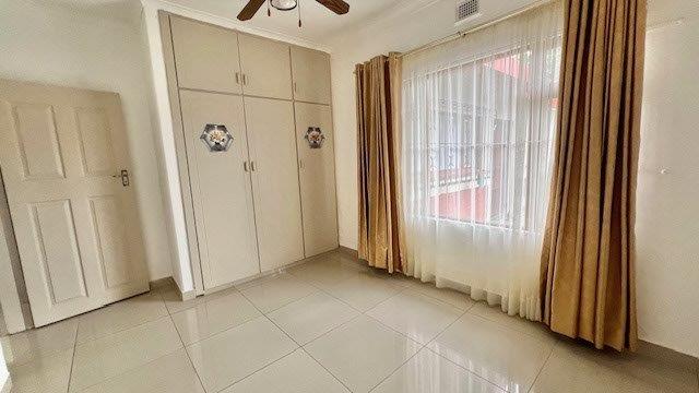 4 Bedroom Property for Sale in Uvongo KwaZulu-Natal