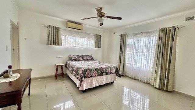 4 Bedroom Property for Sale in Uvongo KwaZulu-Natal