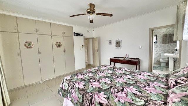 4 Bedroom Property for Sale in Uvongo KwaZulu-Natal