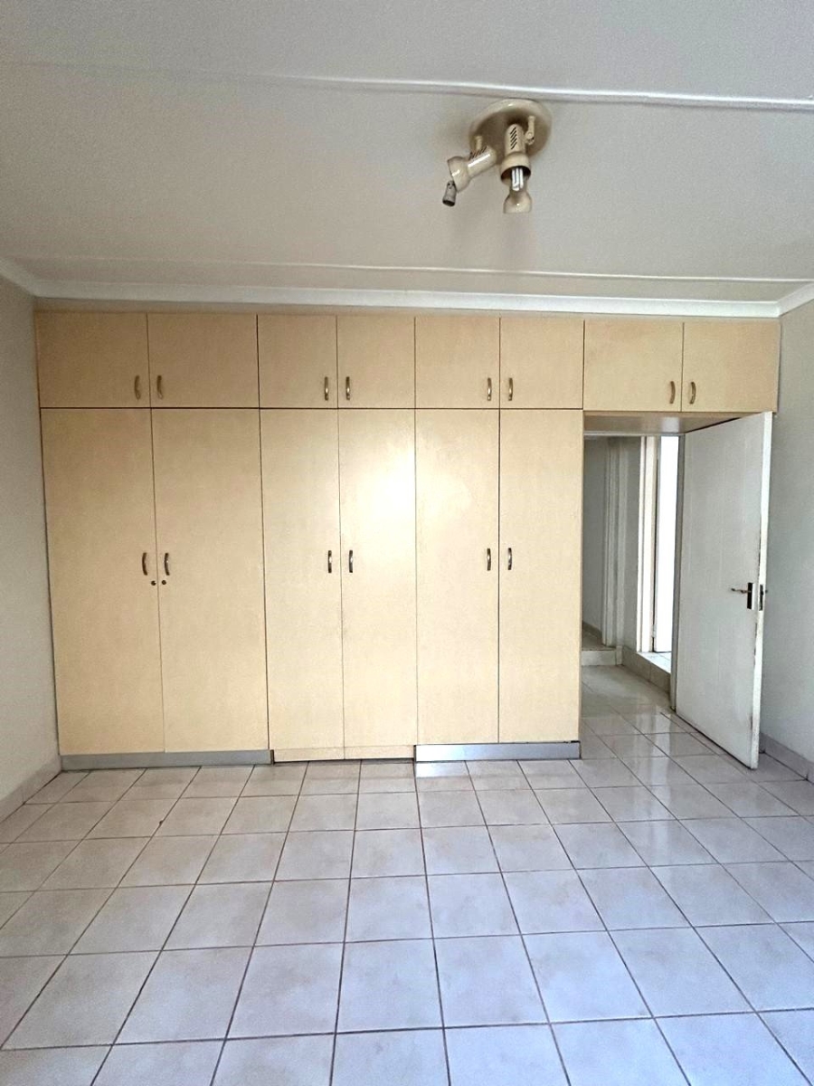 To Let 4 Bedroom Property for Rent in Raisethorpe KwaZulu-Natal
