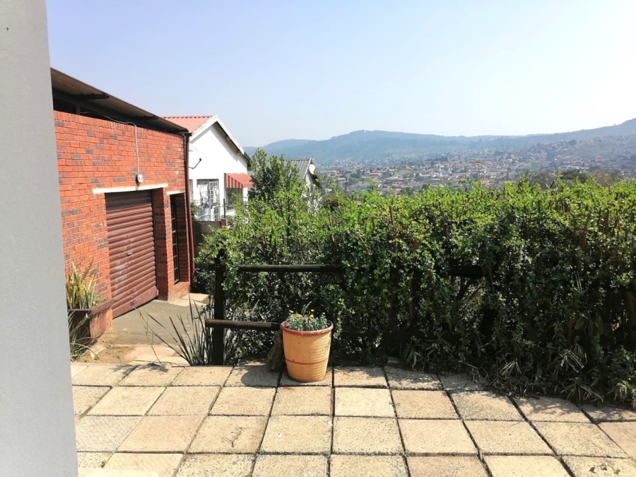 To Let 4 Bedroom Property for Rent in Raisethorpe KwaZulu-Natal