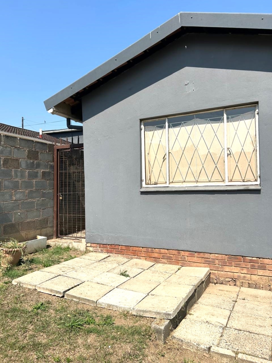 To Let 4 Bedroom Property for Rent in Raisethorpe KwaZulu-Natal