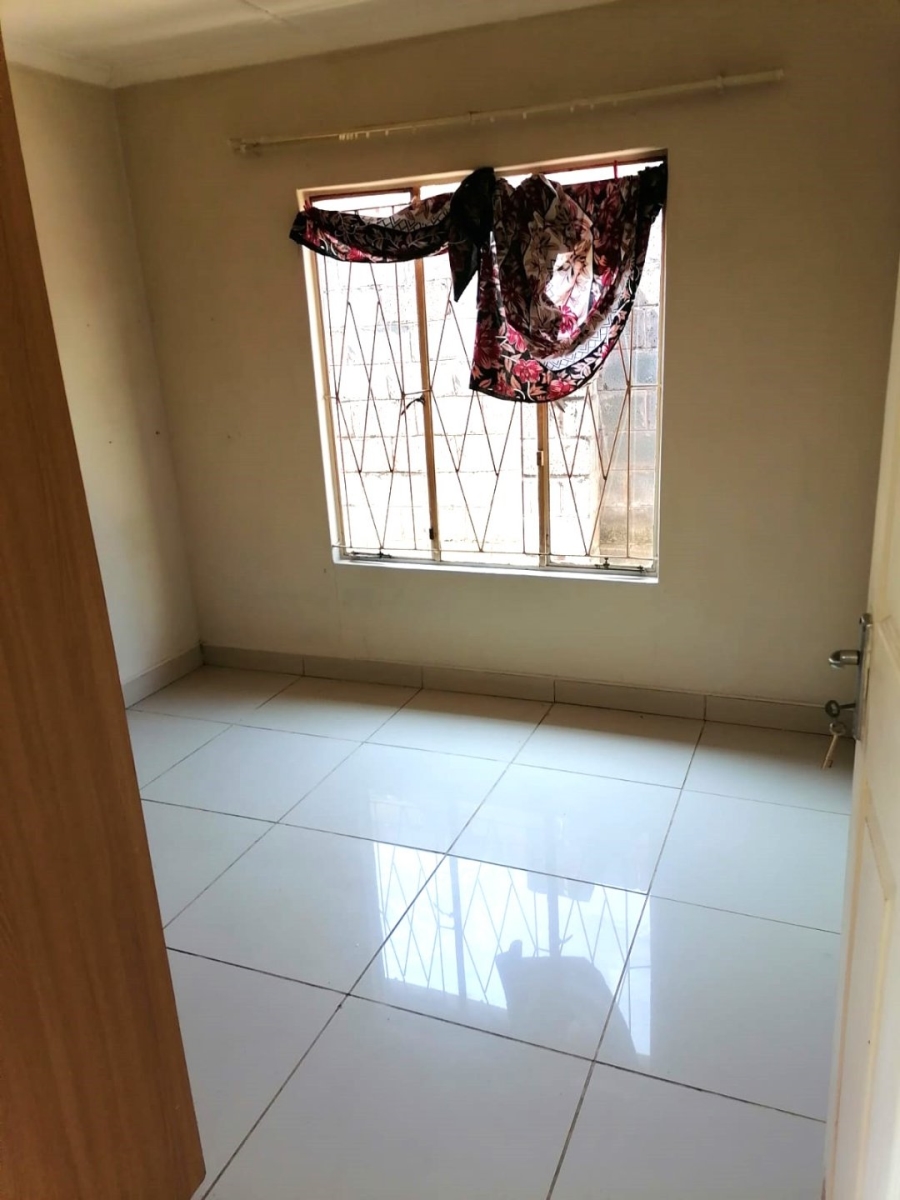 To Let 4 Bedroom Property for Rent in Raisethorpe KwaZulu-Natal