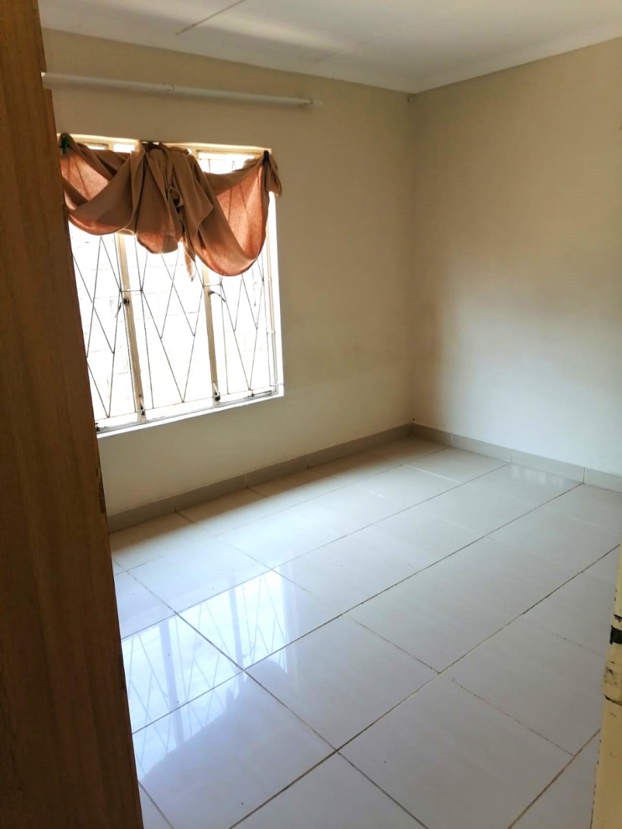 To Let 4 Bedroom Property for Rent in Raisethorpe KwaZulu-Natal