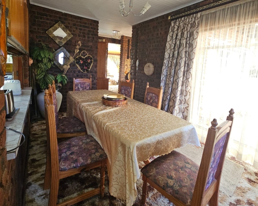 6 Bedroom Property for Sale in Amiel Park KwaZulu-Natal