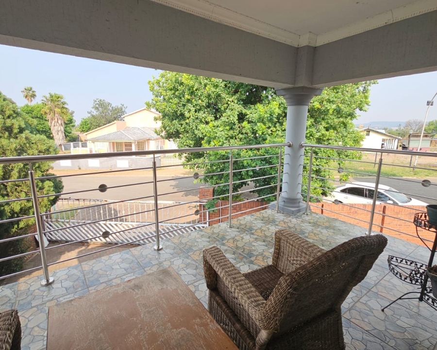 6 Bedroom Property for Sale in Amiel Park KwaZulu-Natal